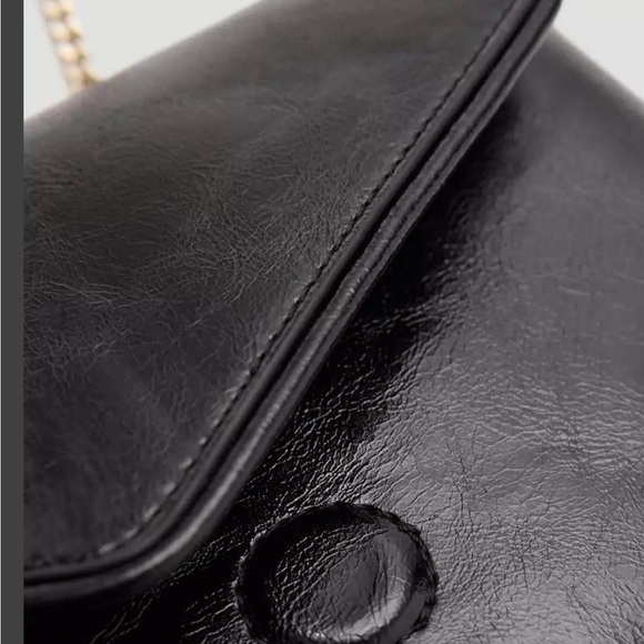 NWT MANGO
Women's Flap Chain Bag - Picture 3 of 4